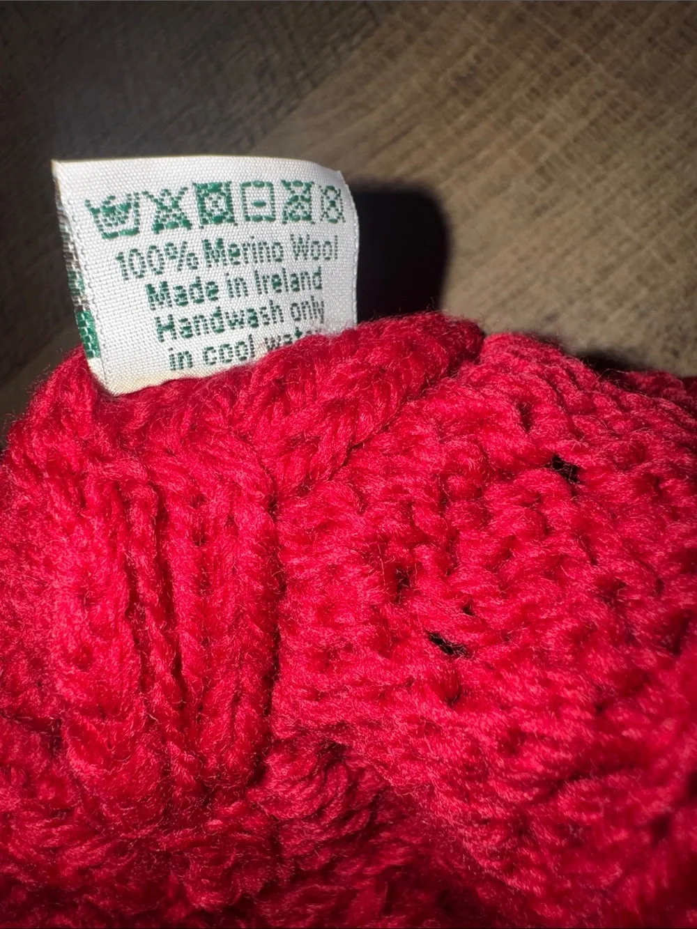 Vintage Irish Kids 100% Merino Wool Christmas Poinsettia Cuffed Beanie Hat Red